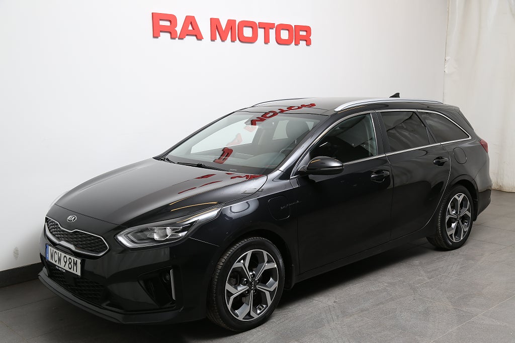 Kia Ceed Sportswagon Plug-in Plus 2 Panorama Skinn Drag Värmare 2021