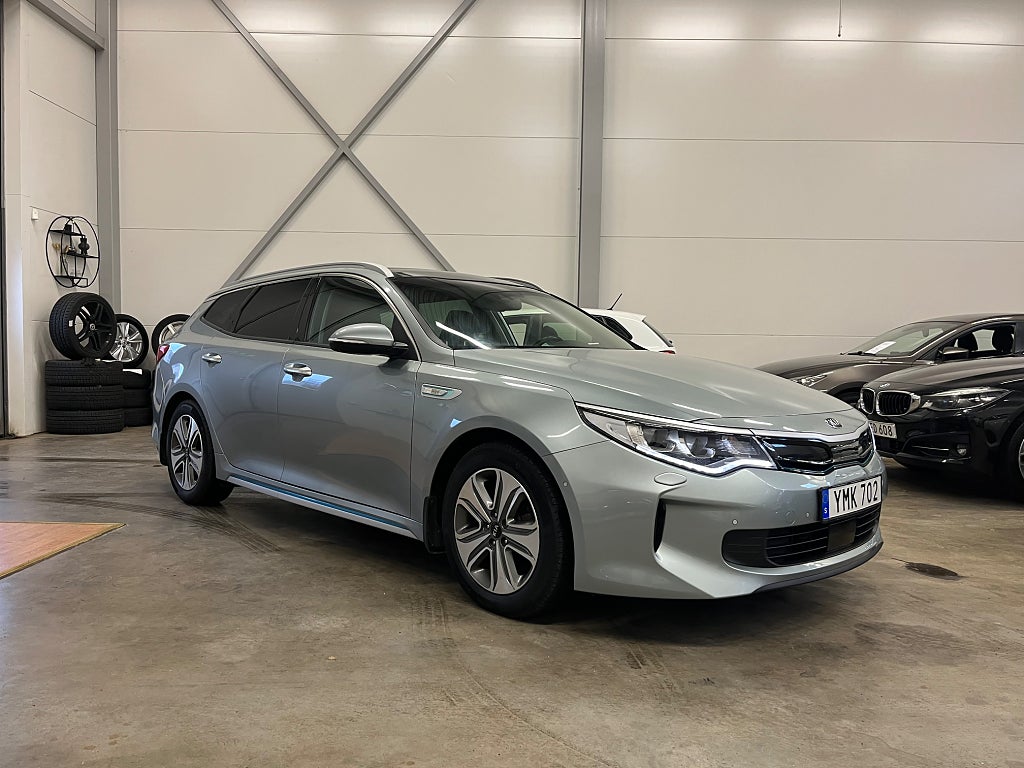 Kia Optima Sport Wagon Plug-in Hybrid PANO H/K Skinn 205hk
