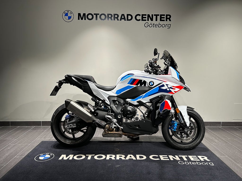 BMW M1000XR / Service-avtal / 26-års modell