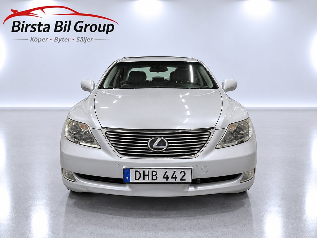 Lexus LS460