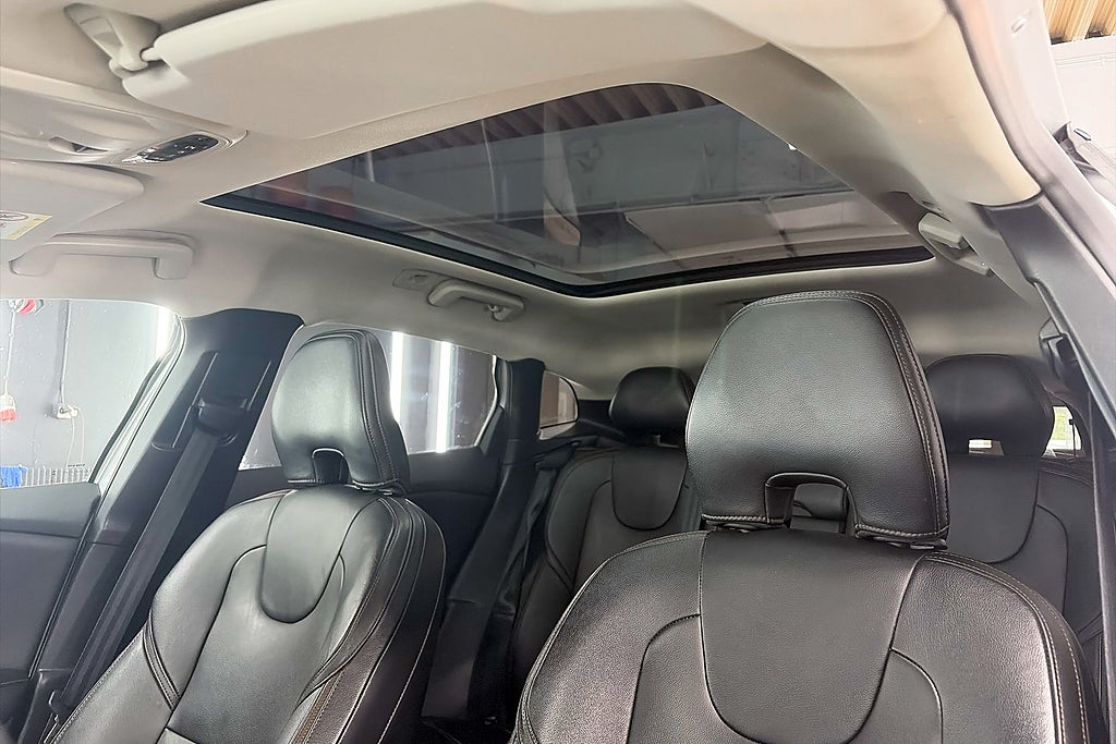 Volvo V40 Cross Country 2017
