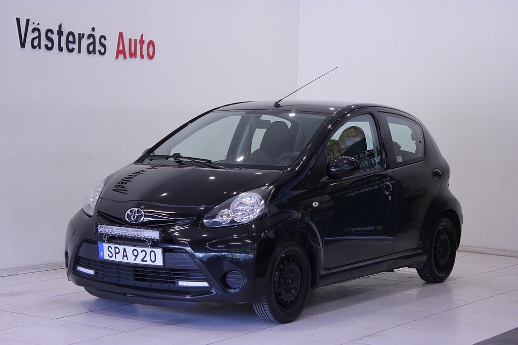 Toyota Aygo 5-dörrar 1.0 VVT-i Ny Besikt Ny service Euro 5