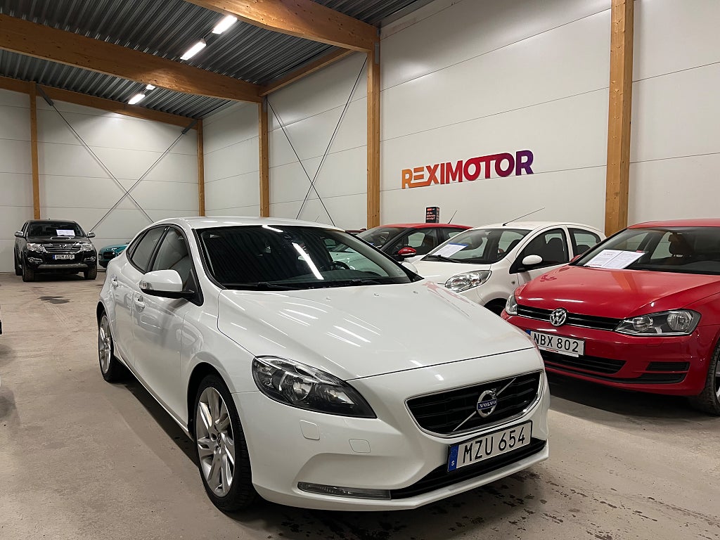 Volvo V40 D2 Kinetic Euro 5  Ny Besiktad 