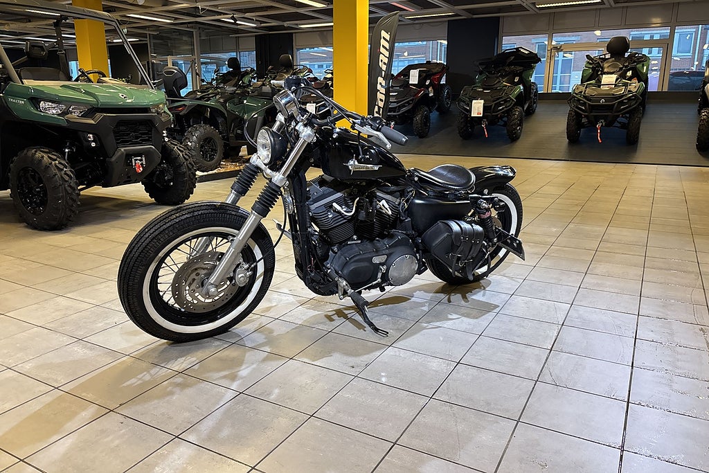 Harley-Davidson XL 1200 CB. Få ägare. Nybesiktigad