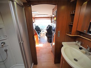 Husbil-halvintegrerad Concorde Charisma 890 LS 24 av 31