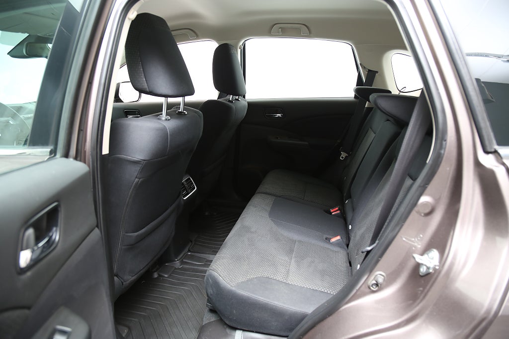 Honda CR-V 2,0 i-VTEC 155hk Elegance AWD Aut 1ägare Motorv Drag 2016