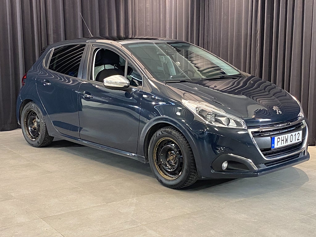 Peugeot 208 STYLE PureTech 82hk Panorama