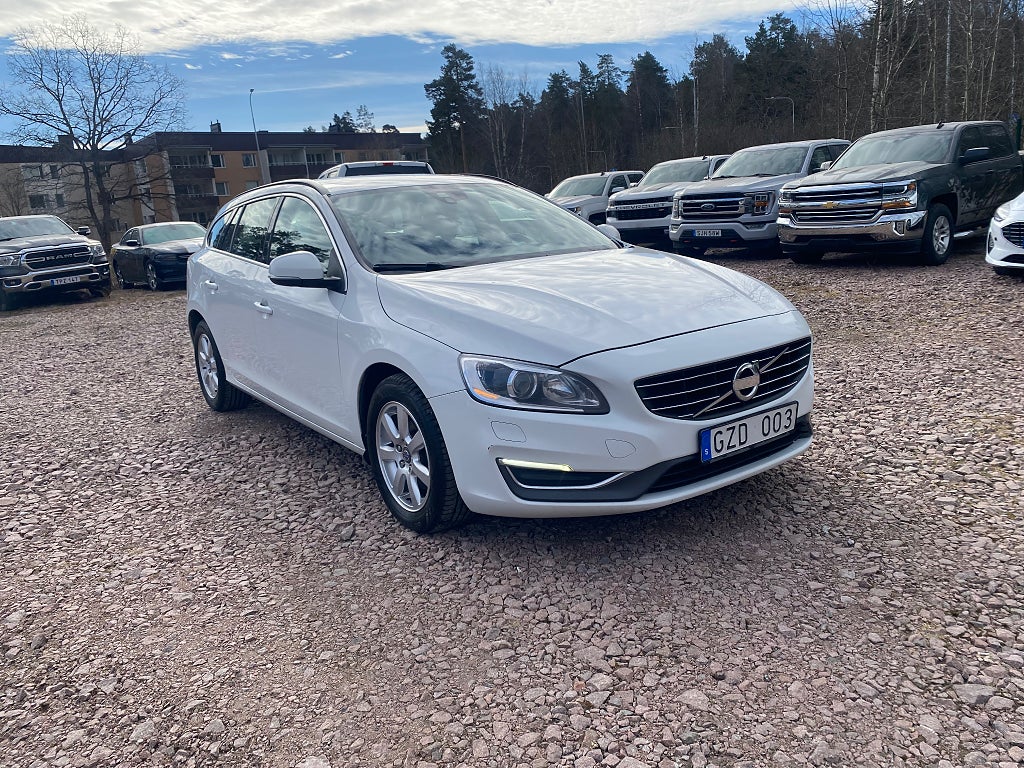 Volvo V60 D3 Momentum ny besiktad ny servad 