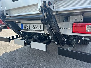 Transportbil - Skåp Mercedes-Benz Sprinter 14 av 17