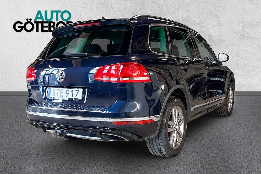 Volkswagen Touareg 3.0 V6 TDI DPF BMT 4Motion R-Line B-Kamera  2-ägare