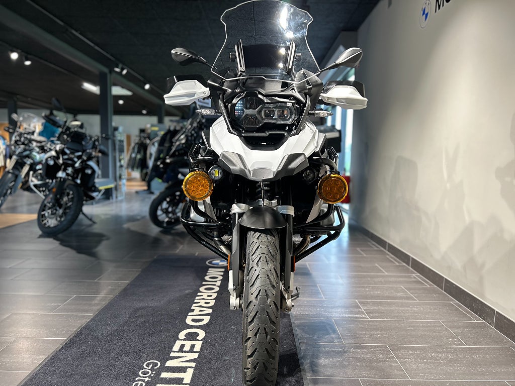 BMW R1250GS / 3,45% ränta! / HP / 3st väskor