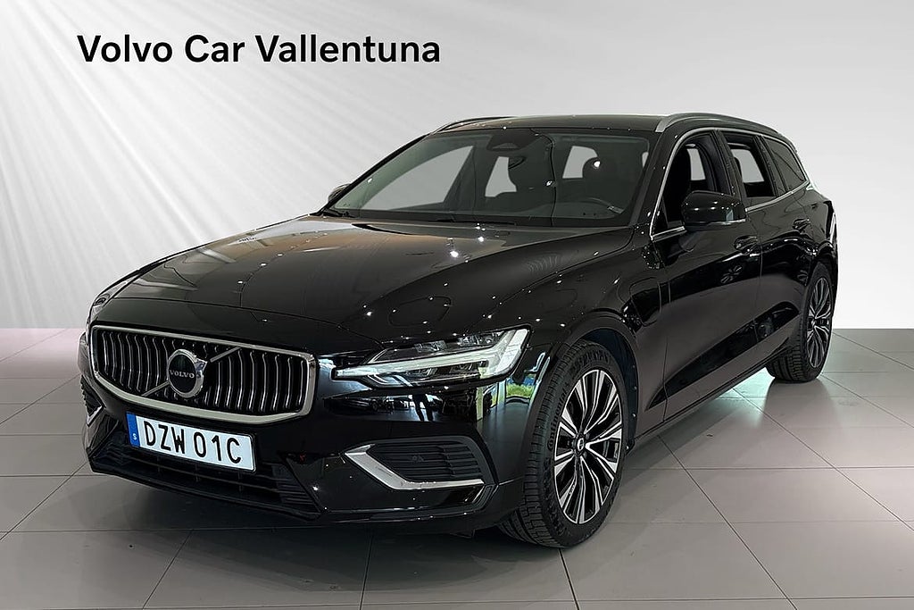 Volvo V60 Recharge T6 Core Edition / Dragkrok