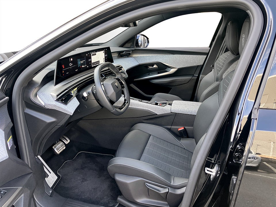 Bild på Peugeot 5008 GT Hybrid 145hk Aut 7-SITS B-KAMERA NAVI