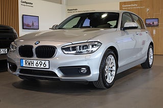 Halvkombi BMW 118I 1 av 25