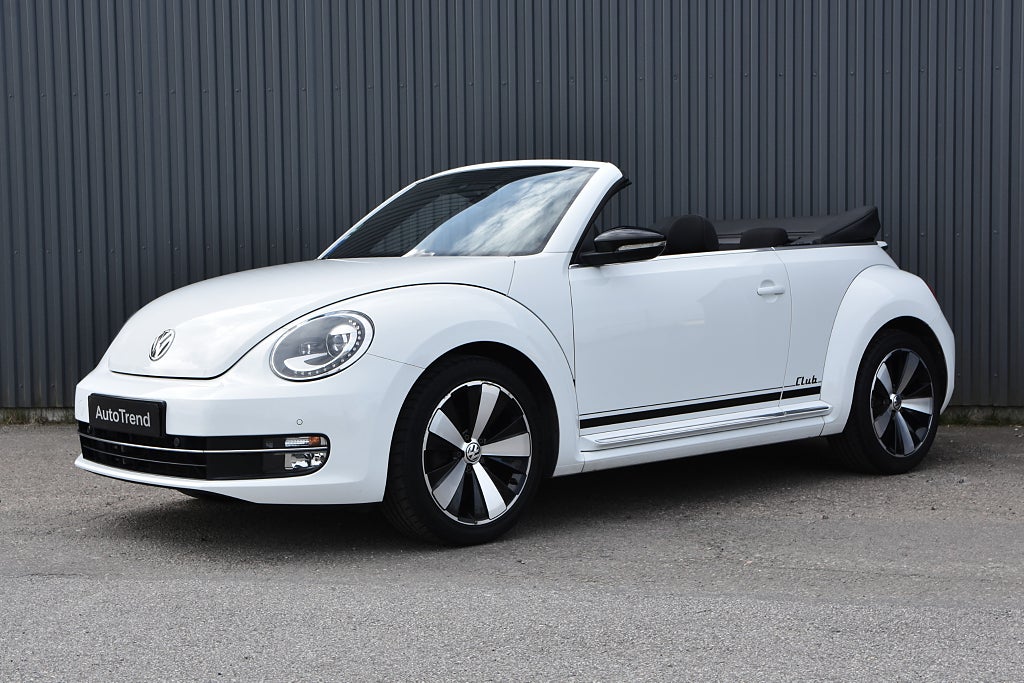 Volkswagen Beetle Cabriolet 1.2 TSI Club / LED Navigation 18" 