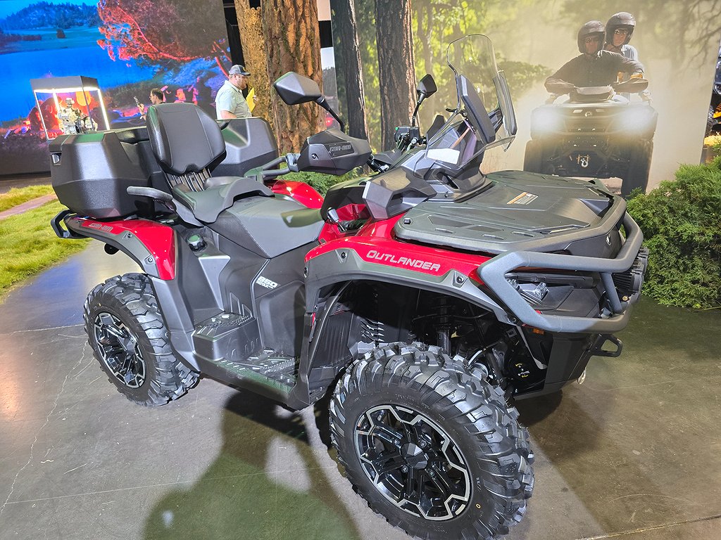 Can-Am Outlander MAX XT T 999 cc V-Twin  