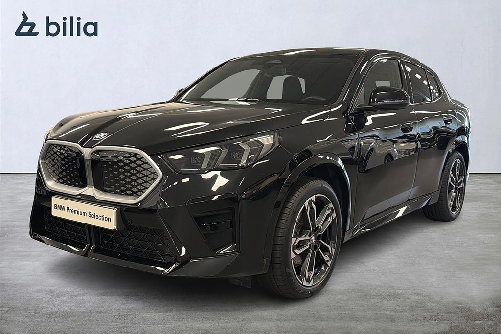 BMW iX2 xDrive 30 M-sport | Drag | Backkamera | Aktiv farth. 