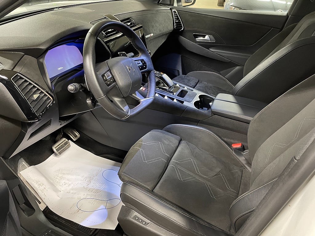 Bild på DS 7 Crossback E-Tense Performance 300hk 4x4 - ELBAKLUCKA