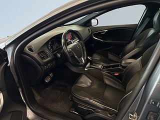 Volvo V40 D3 Geartronic R-Design VOC/S&V-Hjul/Dvärm/Navigation/BT – bild 7