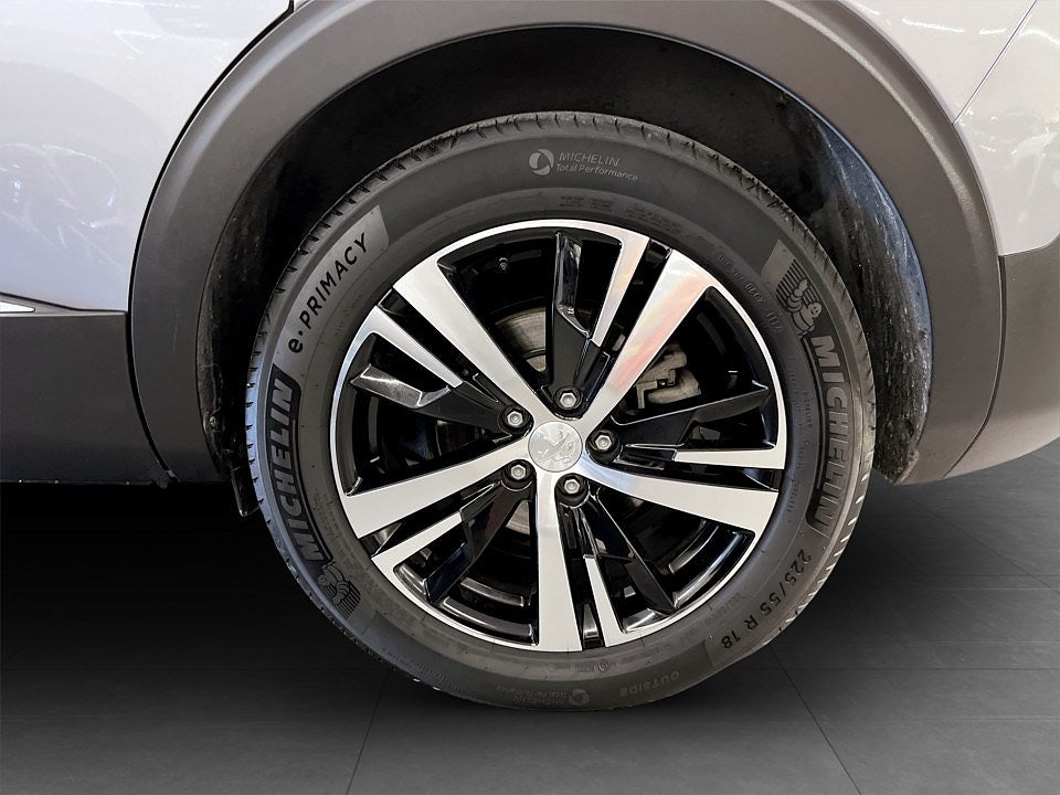 Bild på Peugeot 5008 GT 1.2 PT 130hk Aut - 7-SITS,B-KAMERA,CARPLAY