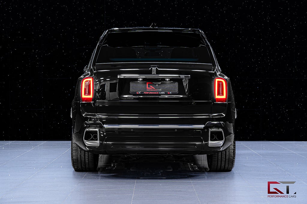 Rolls-Royce CULLINAN Series II PD26 MOMS Turchese 4-seat TV Stars 23" Fascia