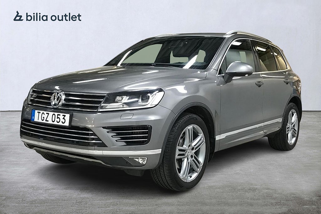 Volkswagen Touareg 3.0 V6 TDI 4Motion R-Line 262hk Navi Drag Backkamera