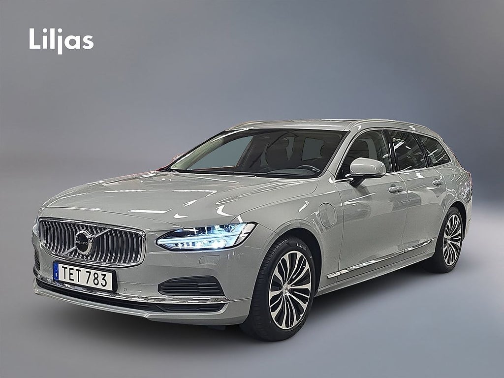 Volvo V90 Recharge T6 AWD Core Edition//Dragkrok//