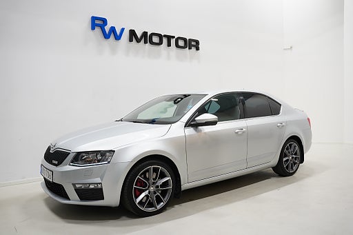 Skoda Octavia RS 2.0 TDI 184hk B-kamera D-värmare Drag BT Farthållare