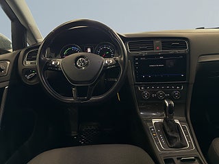 Volkswagen E-Golf S&V-hjul/Navi/Carplay/AdaptivFart – bild 8