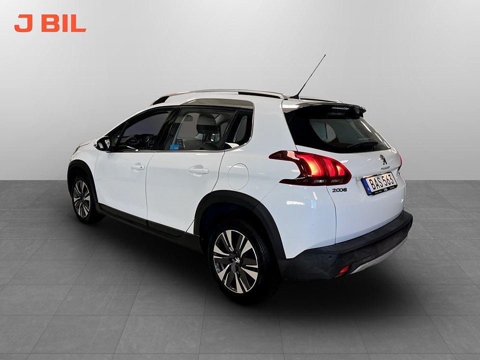 Bild på Peugeot 2008 Allure 1.2 PT 82hk - B-KAMERA, CARPLAY