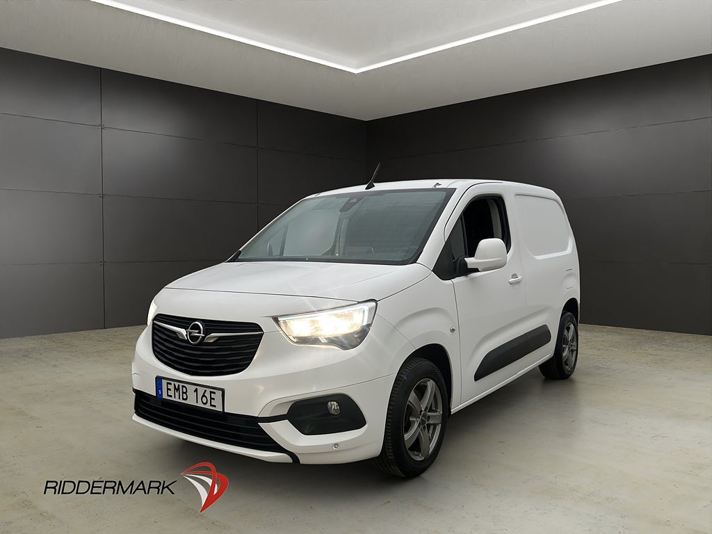 Opel Combo 1.5HDi Värmare CARPLAY Farthållare B-Kamera Moms