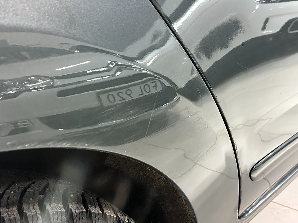 Peugeot 5008 Allure 1.6 BlueHDi 7-sits 120hk B-kam, Navi, Panorama thumbnail