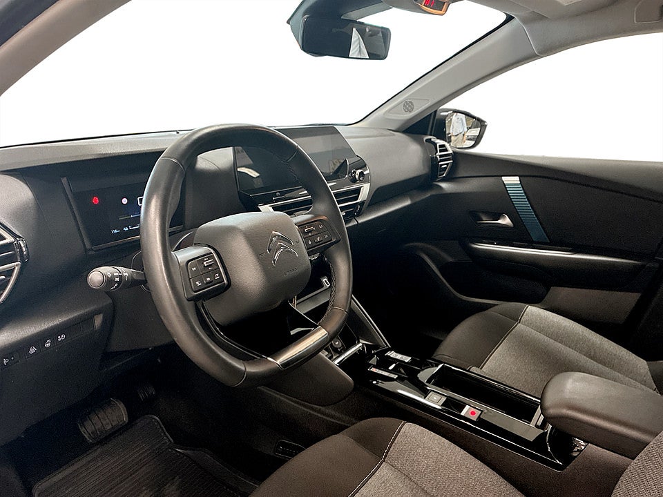 Bild på Citroën e-C4 Feel 50kWh 136hk Aut RATTVÄRME P-SENSORER