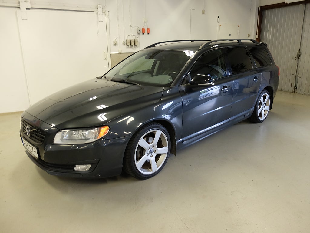 Volvo V70 D2 AUTO  Momt Drag nybes S+Vhjul