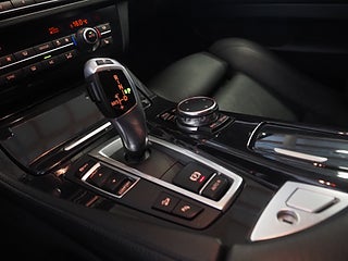 Sedan BMW 530 21 av 23
