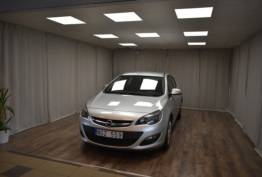 Opel Astra 1.6 Ecotec (115hk) Ny Servad & Kamrem 3,99% 