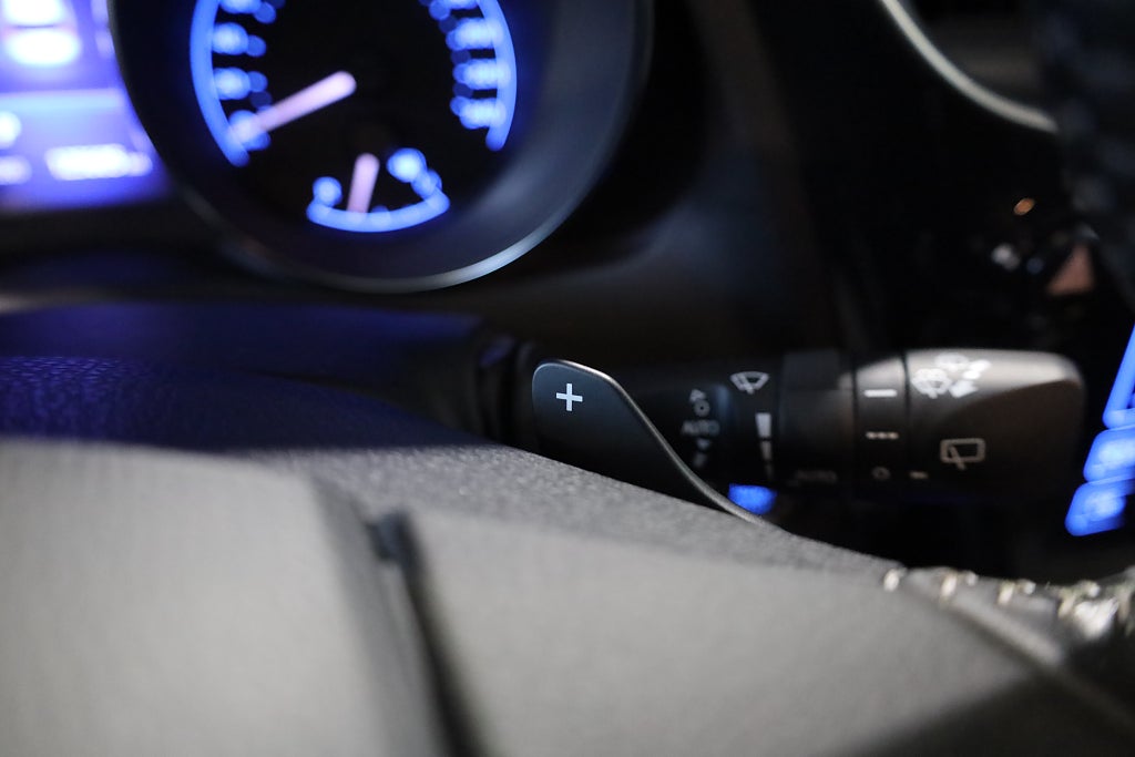 Toyota Auris Touring Sports 1.2 T AUT Drag Navi Kamera Blåtand 2018