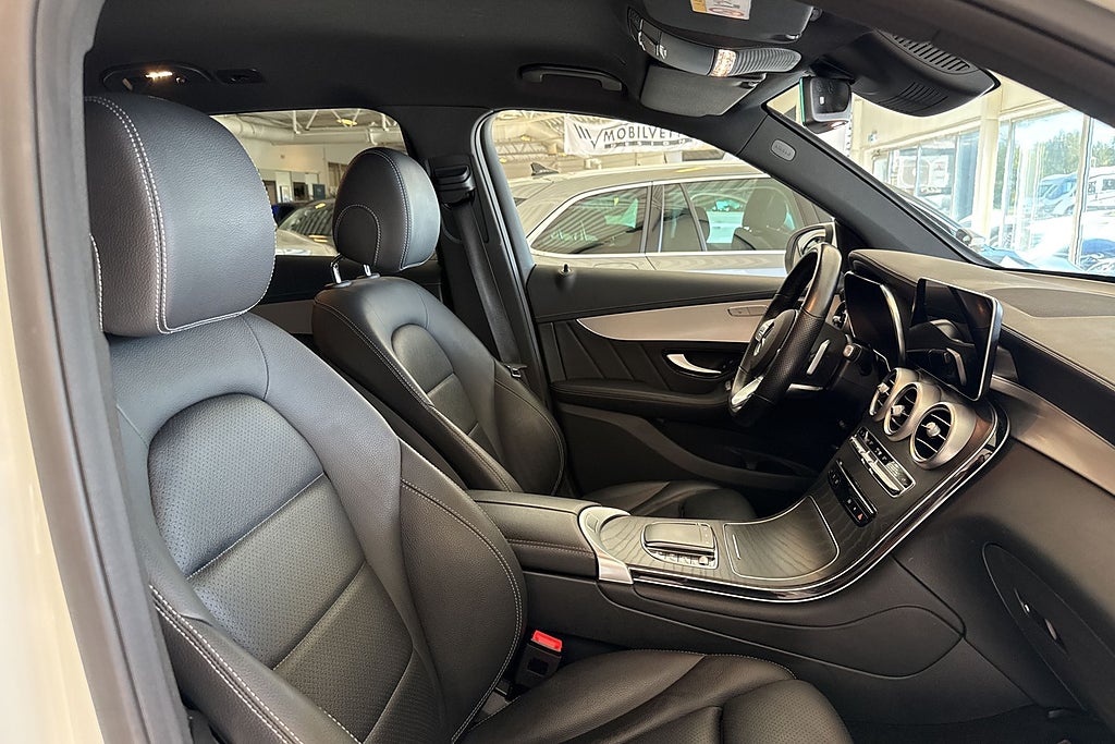 Mercedes-Benz GLC 300 de 4MATIC Aut AMG Line P-värm Drag Kamera Moms miniatyr 14
