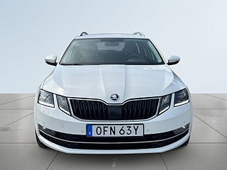 Skoda Octavia Kombi 1.5 TSI Sov-däck/Kamera/P-sens/Skinn/Lågskatt
