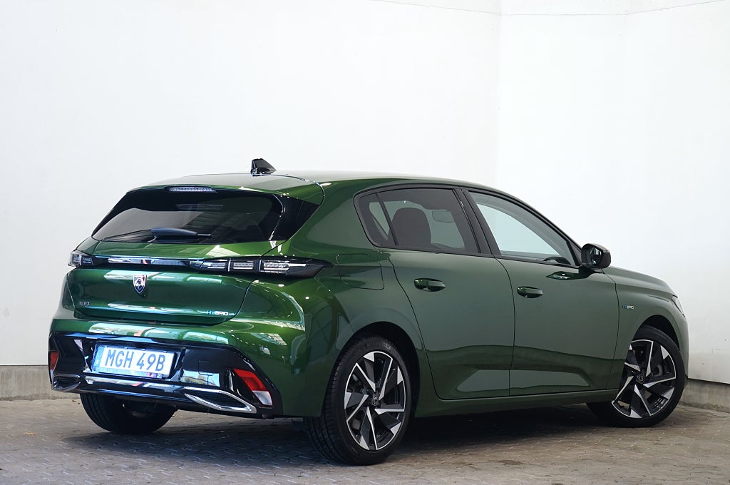 Peugeot 308 Plug-In Hybrid 180 EAT Allure B-Kamera Carplay 180hk