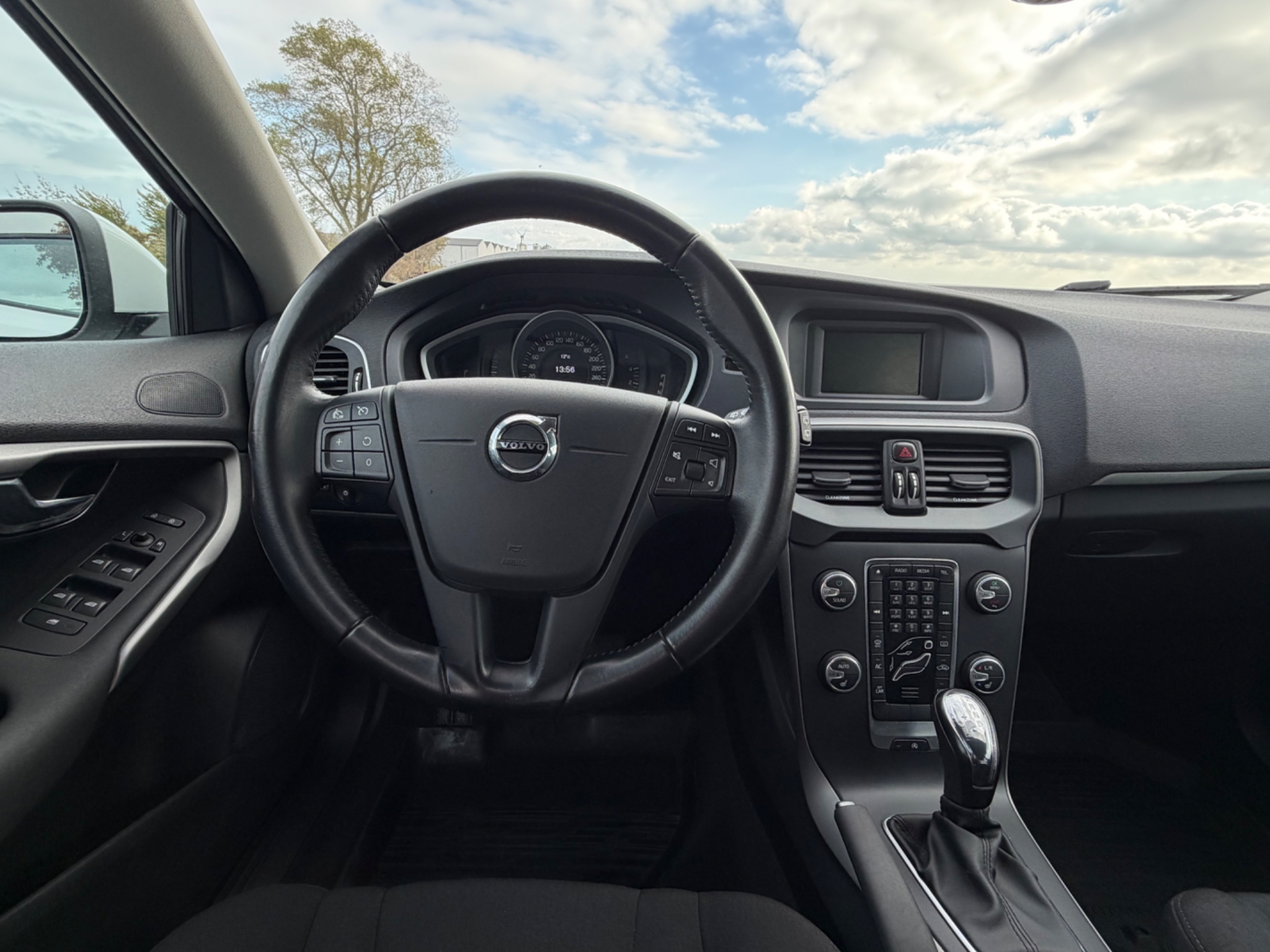 Volvo V40 Business 2017, bild 7/10