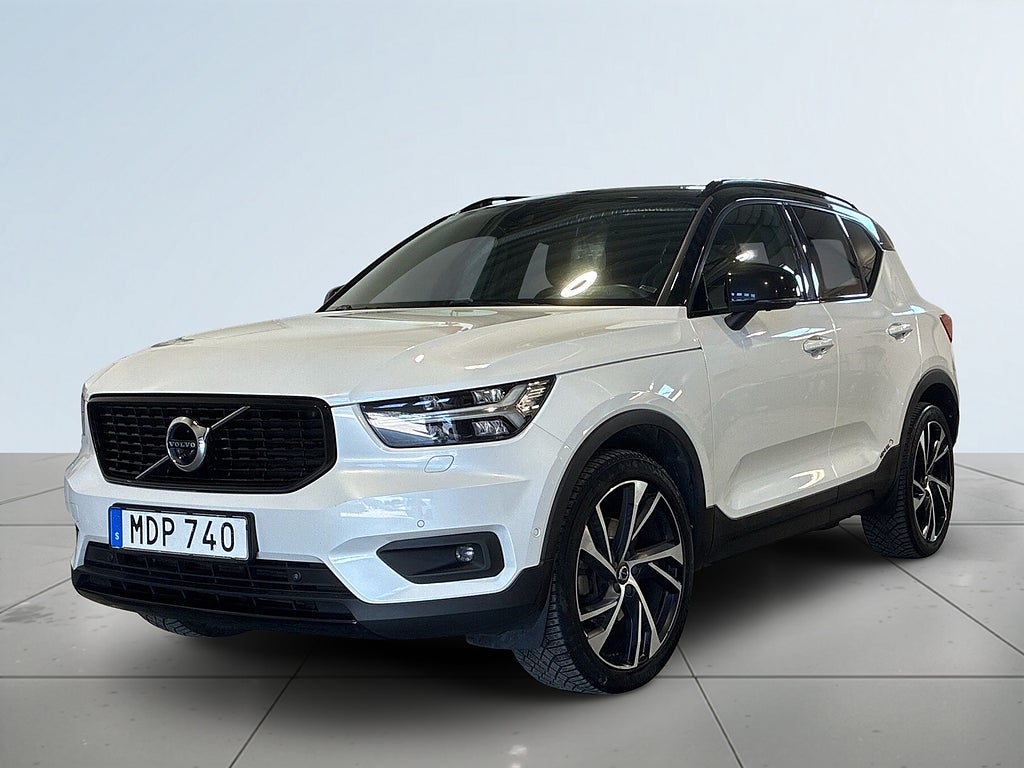 Volvo XC40 D4 AWD Aut R-Design Drag 360-kamera Pano Värmare H/K