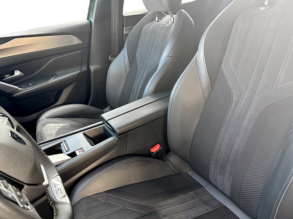 Bild på Peugeot 308 sw GT 1.2 PT 130hk Aut B-KAMERA EL-BAKLUCKA NAVI