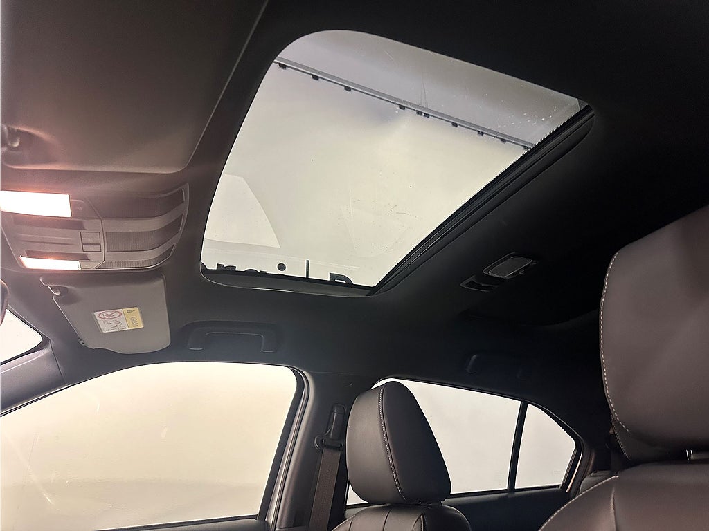 Bild på Mitsubishi Eclipse Cross Business Instyle PHEV 2.4 188hk Aut 4WD - PANORAMA