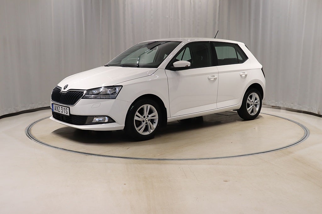 Skoda Fabia 1.0 TSI 95hk Farthållare Sensorer 2021