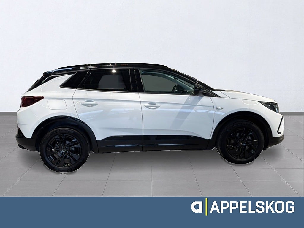 Opel Grandland GS 130 AUT |RÄNTA 3,99%|V-HJUL INGÅR| thumbnail