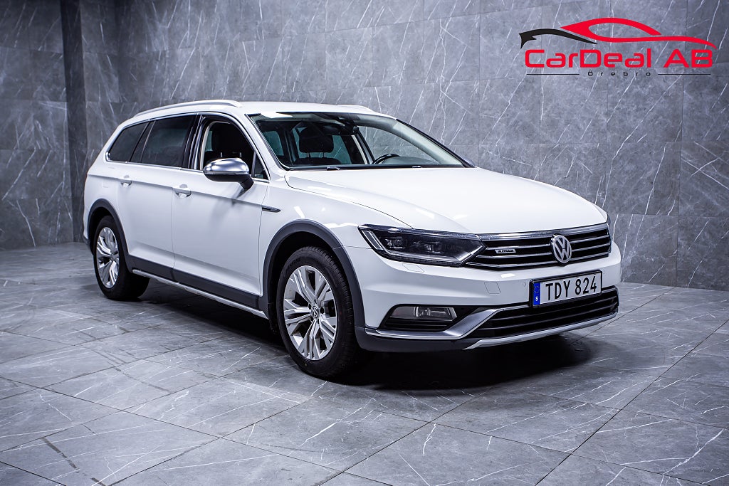Volkswagen Passat Alltrack 2.0 TDI 4Motion D-Värmare B-Kamera CarPlay Drag