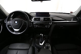 Kombi BMW 320 18 av 26