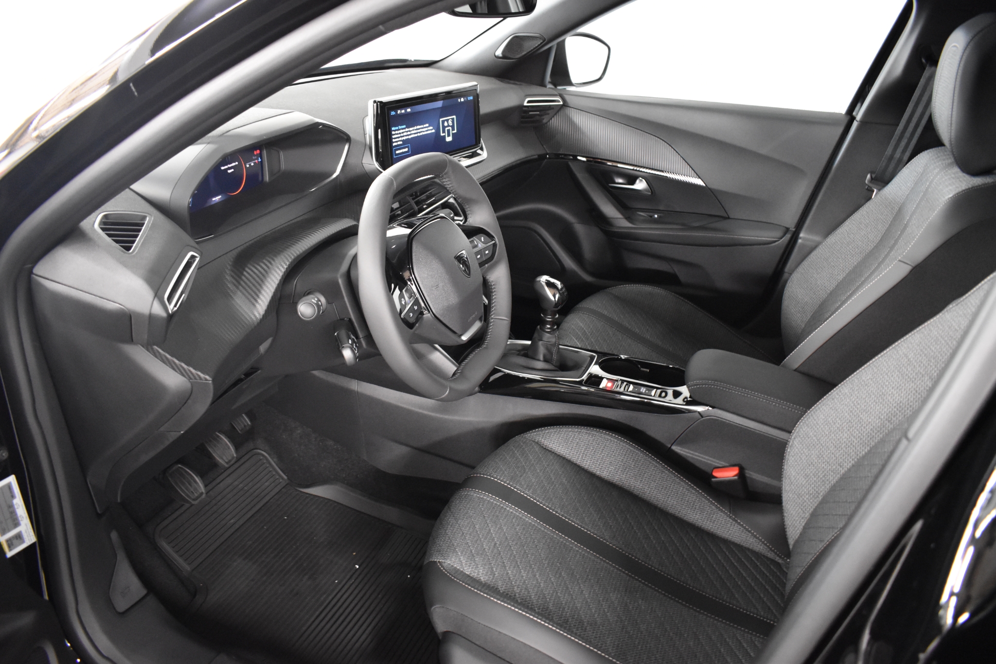 Peugeot 2008 PureTech 145hk Style HYBRID 2026, bild 5/10