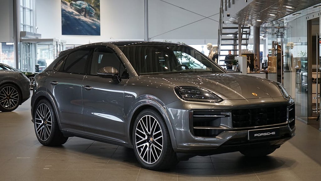 Porsche Cayenne E-Hybrid Coupé CarbonDesign